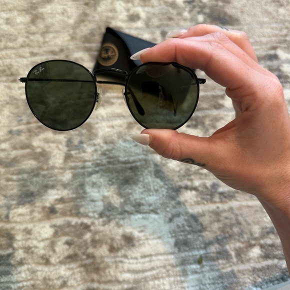 Raybans - Picture 2 of 3